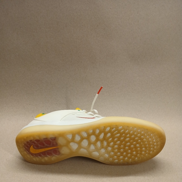 Nike SB Zoom Nyjah 3 White and Yellow Sneakers - Picture 9 of 16